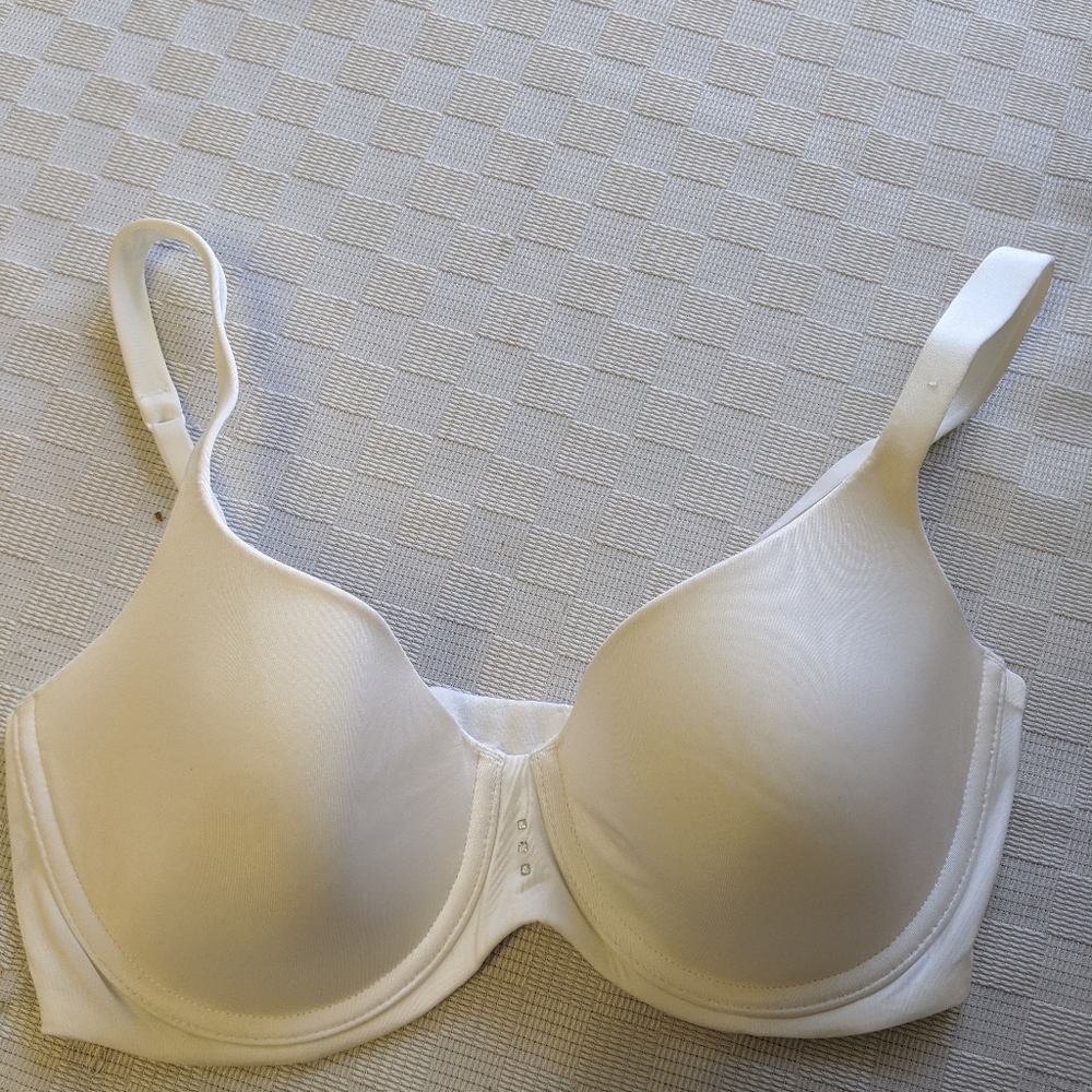 LaSenza 32D     13J-5EID